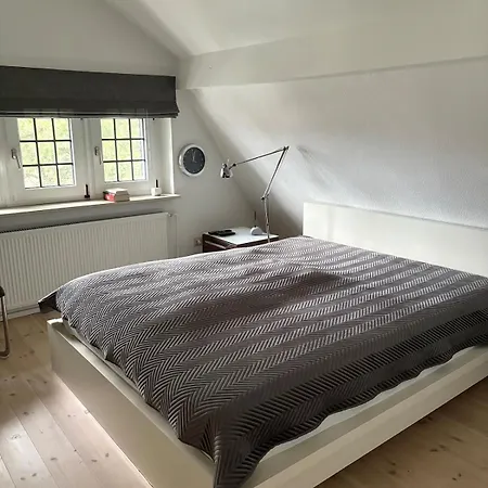 Apartment Stilvolle Gemütliche Dg-wohnung In Solingen-ohligs